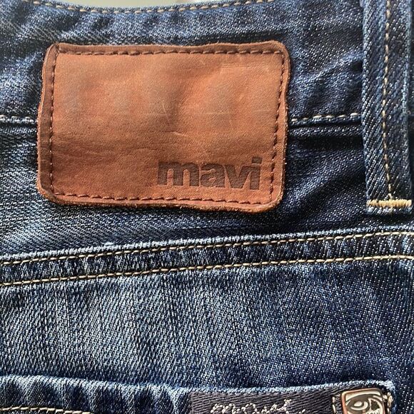Mavi jeans 32/32 MATT mid-rise boot cut distressed in the back holes - Picture 2 of 16